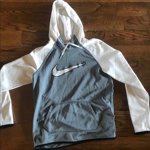 Nike Medium Therma-fit Hoodie